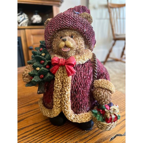 Holiday Decorations Bear with Chritsmas Tree Resin Figurine - Picture 1 of 2